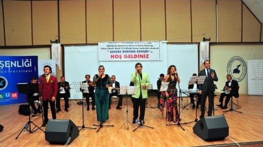 Van&rsquo;da &lsquo;bahara Merhaba&rsquo; Konseri