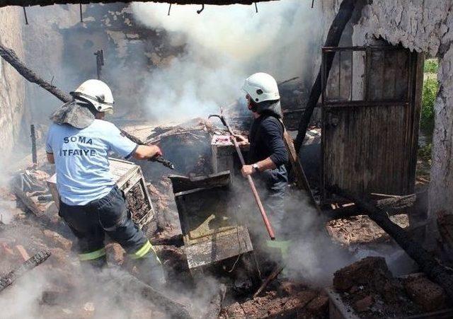 Soma nın Hacıyusuf K&ouml;y&uuml;nde Korkutan Yangın 1
