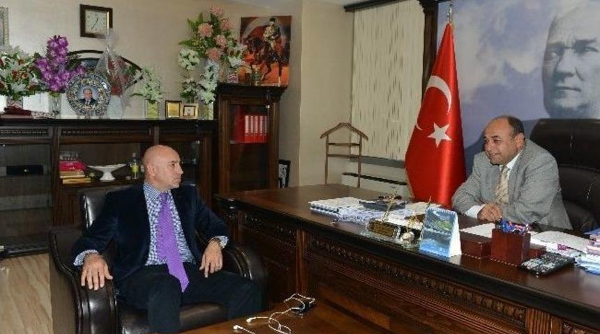 Chp'li Vekil Aks&uuml;nger'den Başkan Arslan'a Tebrik