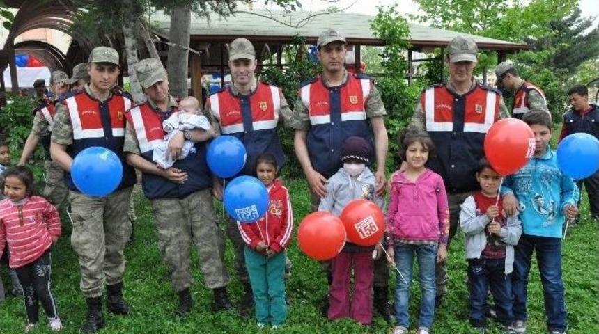 L&ouml;semili &Ccedil;ocuklar U&ccedil;urtma Şenliğinde Eğlendi