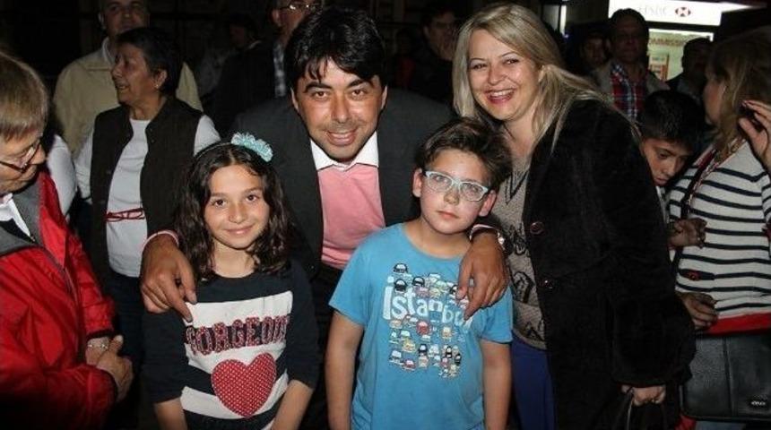 Fo&ccedil;a'da &lsquo;&lsquo;hıdırellez&rsquo;&rsquo; Coşkusu