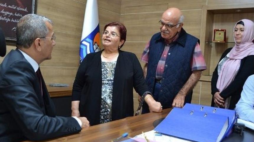 Mezitli'de Halk G&uuml;n&uuml; Devam Ediyor