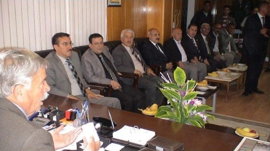 Ak Parti Heyeti, Doğanşehir Belediye Başkanı Vahap K&uuml;&ccedil;&uuml;k&rsquo; &Uuml; Ziyeret Etti