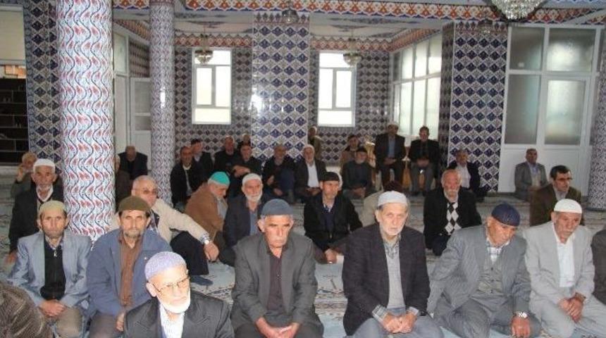 Hendek Yukarı &Ccedil;alıca&rsquo;da Anma