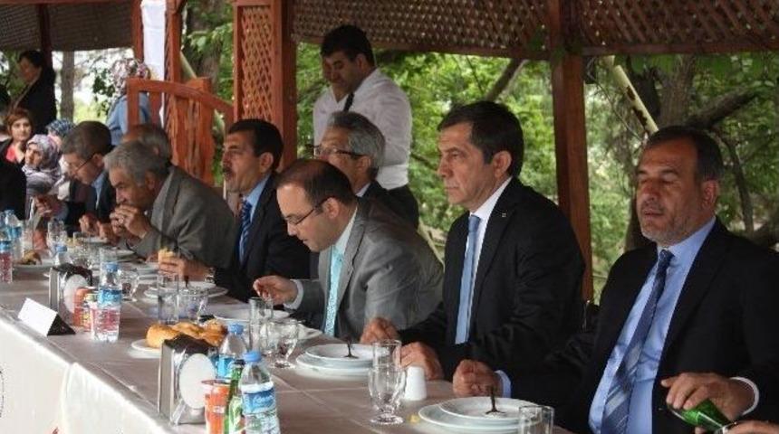 Elazığ&rsquo;da Hıdırellez Coşkuyla Kutlandı