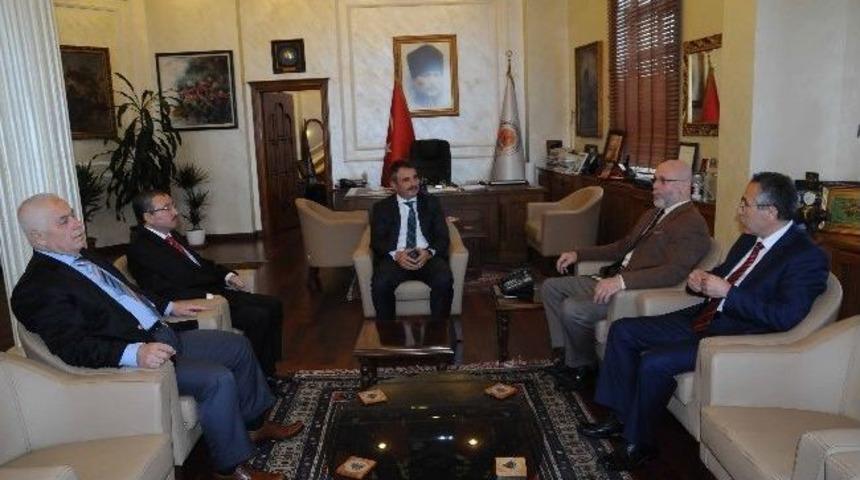 Vakıflar B&ouml;lge M&uuml;d&uuml;r&uuml; B&uuml;y&uuml;kşehir Belediyesi&rsquo;ni Ziyaret Etti