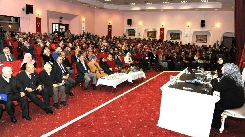 Kadınlar Akademisi İlk Mezunlarını Veriyor