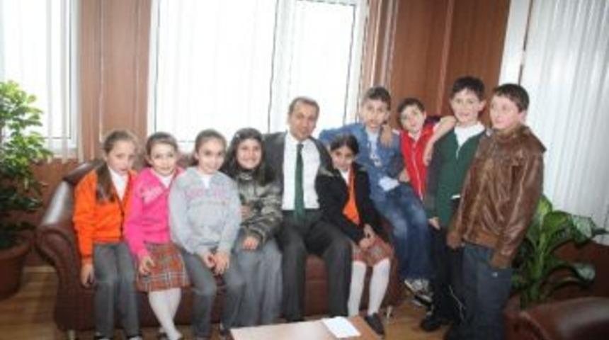 &Ouml;ğrenciler Başkana İsteklerini Dilek&ccedil;eyle İletti