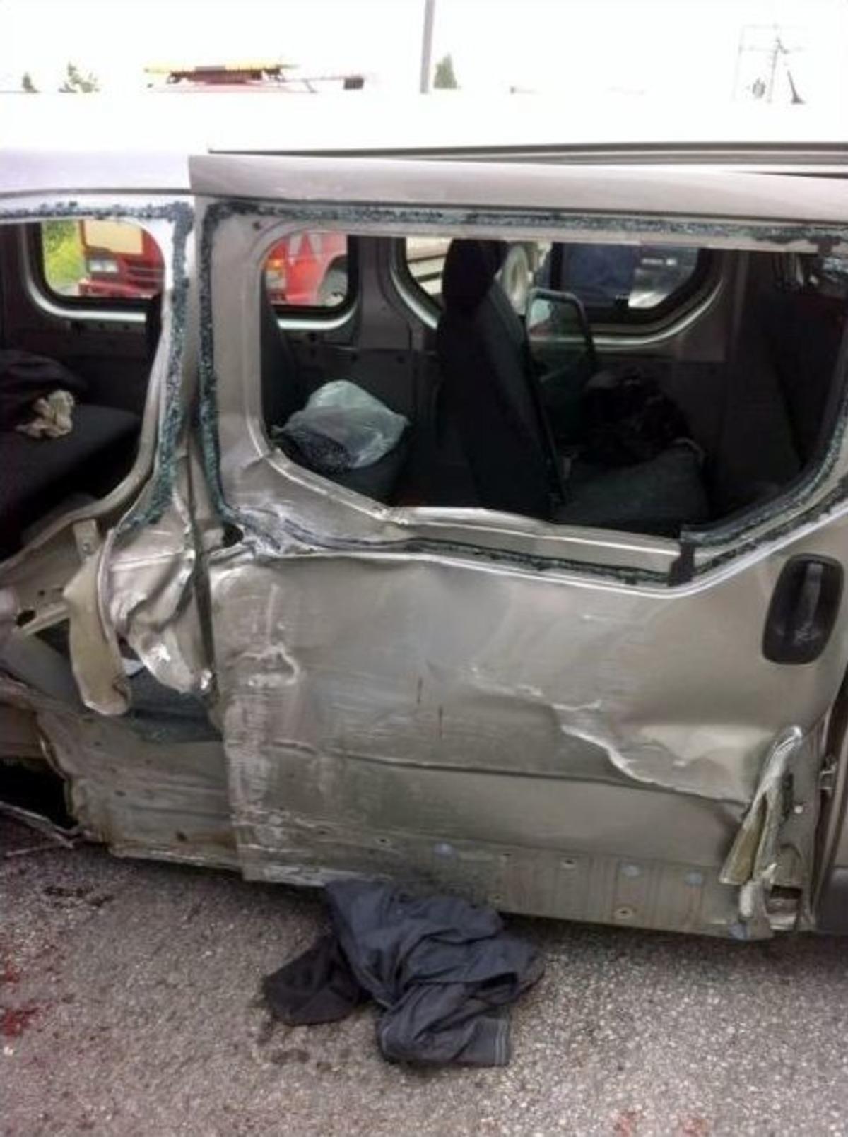 (&ouml;zel Haber) Balıkesir'de Trafik Kazası: 10 Yaralı