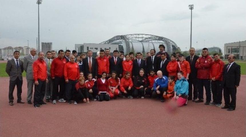 Vali D&uuml;zg&uuml;n&rsquo;den G&ouml;rme Engelli Judo Milli Takımı&rsquo;na Moral Ziyareti