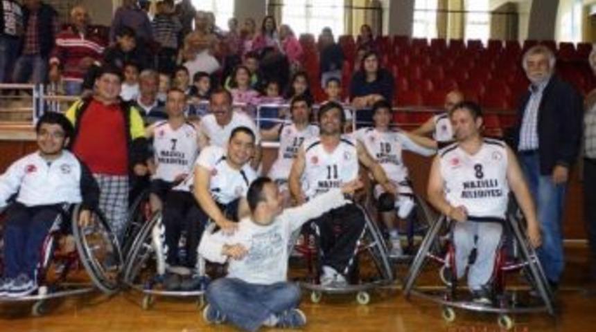 Ayesk &Ccedil;ift Antrenman Yapacak