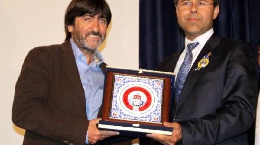 Dilmen: "barcelona&rsquo;yı &Ccedil;alıştıracak Lisansa Sahibim"