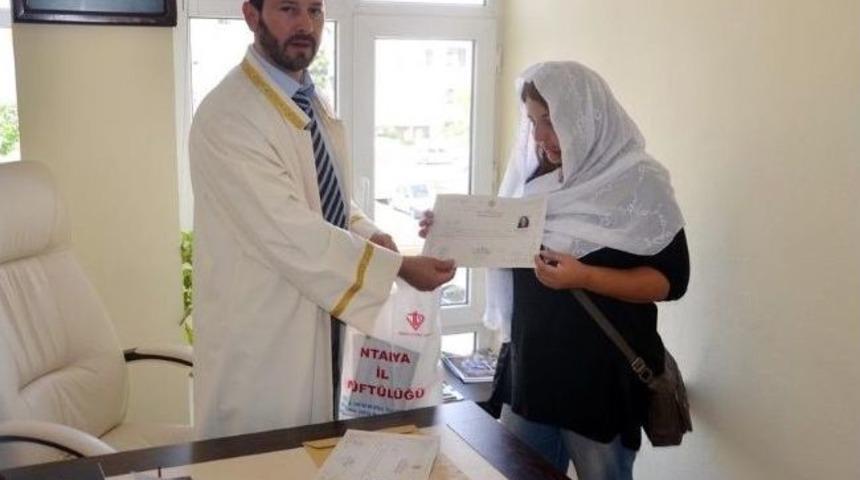 Rus Viktoriia M&uuml;sl&uuml;man Olup '&ccedil;iğdem' Adını Aldı