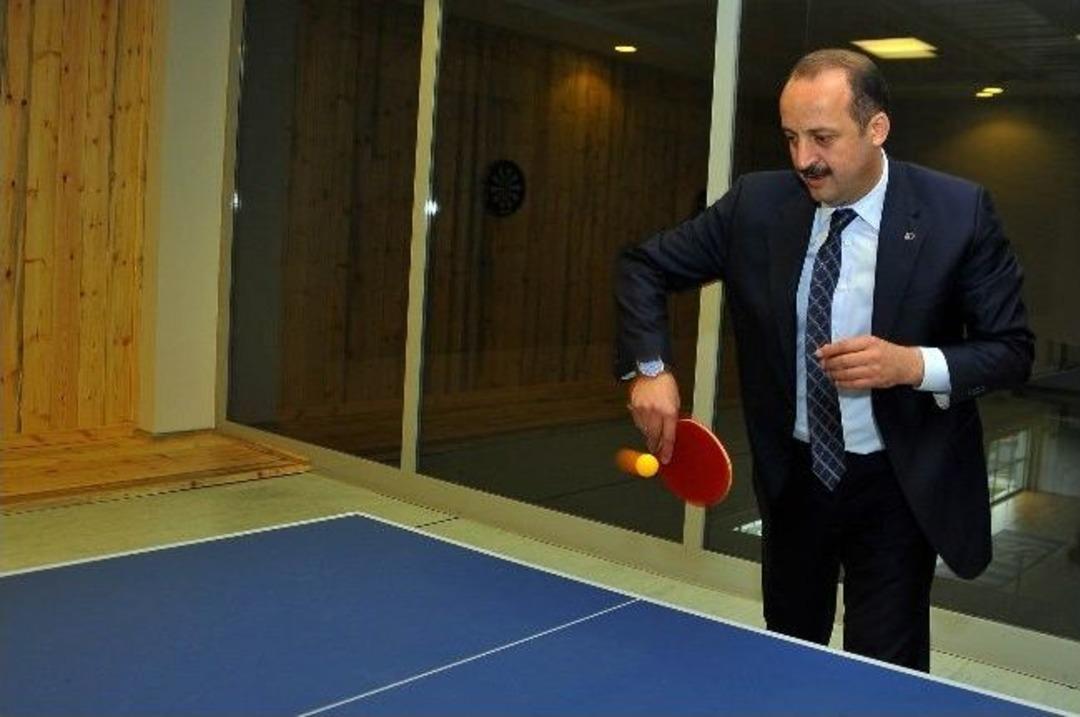 Gen&ccedil;lik Merkezinde İlk Deneme Akg&uuml;l&rsquo;den