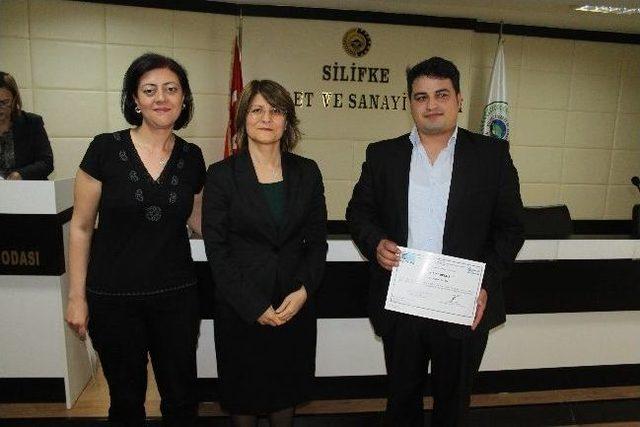 Uygulamalı Girişimcilik Eğitimi 3. D&ouml;nem Kursu Sona Erdi 1