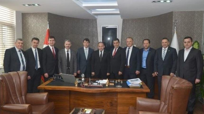 Kartepe Belediye Başkanı &Uuml;z&uuml;lmez, Koto&rsquo;yu Ağırladı