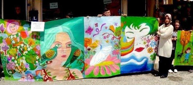 Sokakta 300 Metrelik Resim Sergisi 1