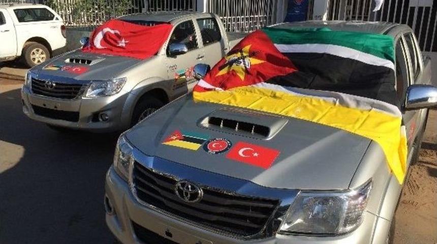 Tika&rsquo;dan Mozambik'e Ara&ccedil; Ve Malzeme Desteği