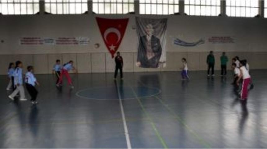 G&ouml;lbaşı'nda &Ccedil;ocuk Oyunları Şenliği