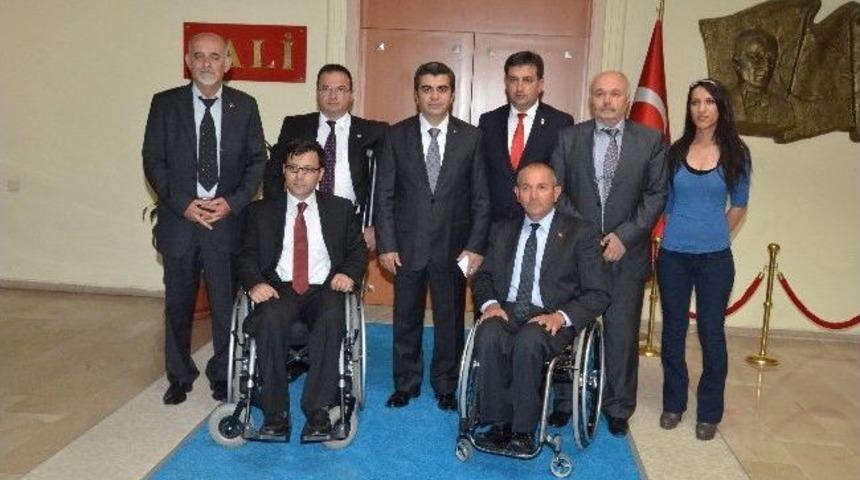Bedensel Engelliler Spor Federasyonu&rsquo;ndan Vali D&uuml;zg&uuml;n&rsquo;e Ziyaret