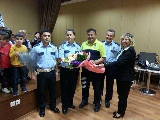 Salihli&rsquo;de  trafik Kuralları  Semineri D&uuml;zelendi 1