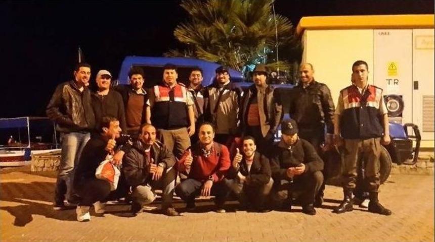 Marmaris&rsquo;te 13 Suriyeli Ka&ccedil;ak G&ouml;&ccedil;men Yakalandı
