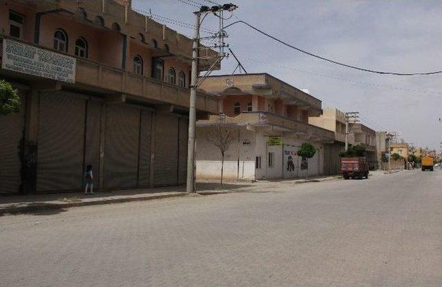 Suru&ccedil;lu Esnaf Kepenk Kapattı 2