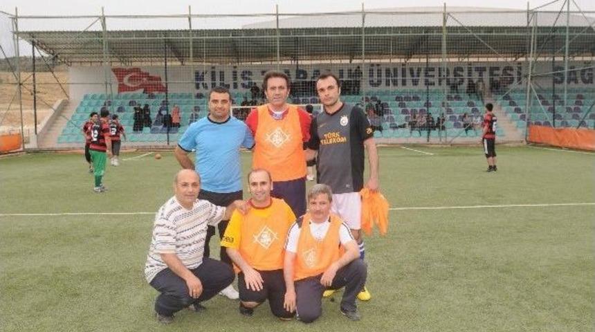 Rekt&ouml;rl&uuml;k Kupası Halı Saha Turnuvası Başladı