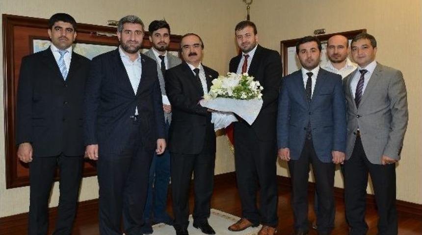 Hafızlardan Vali Coş&rsquo;a Ziyaret