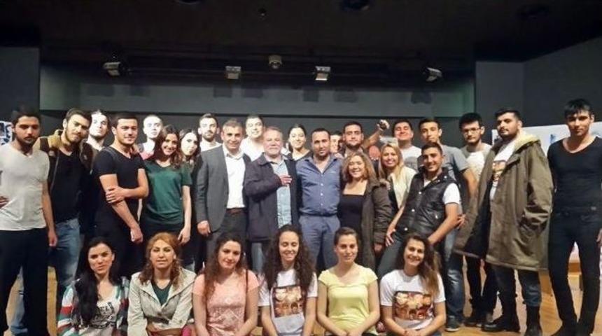 &ldquo;delikanlım İyi Bak Yıldızlara&rdquo; Oyunu Didim'de Sahnelendi
