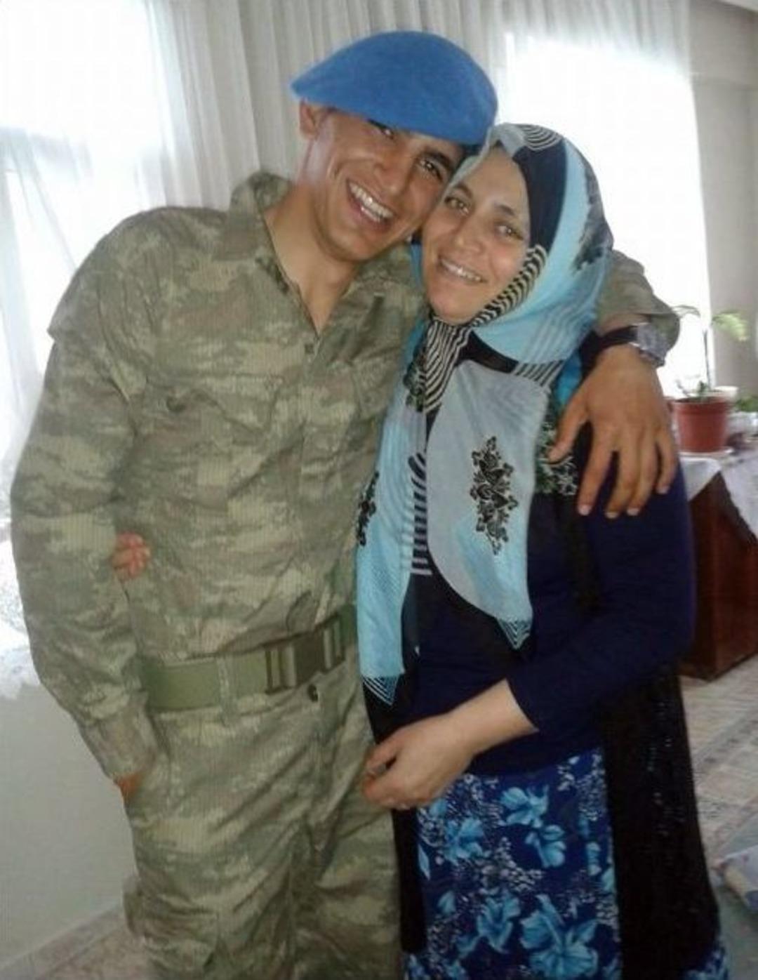 Şehit Ahmet Demirhan Son Yolculuğuna Uğurlandı