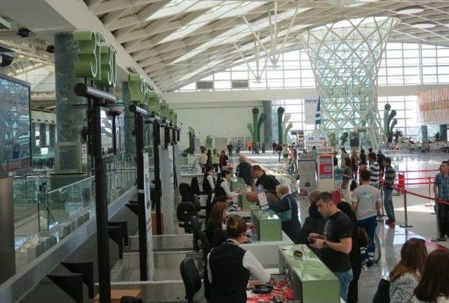 Tav Bilişim. Adnan Menderes İ&ccedil; Hatarda Teknolojiyi U&ccedil;urdu 1