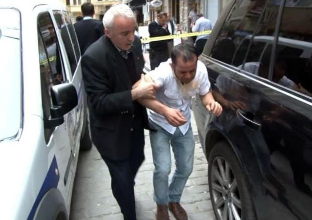 Beyoğlu'nda Silahlı Kavga: 1 Yaralı