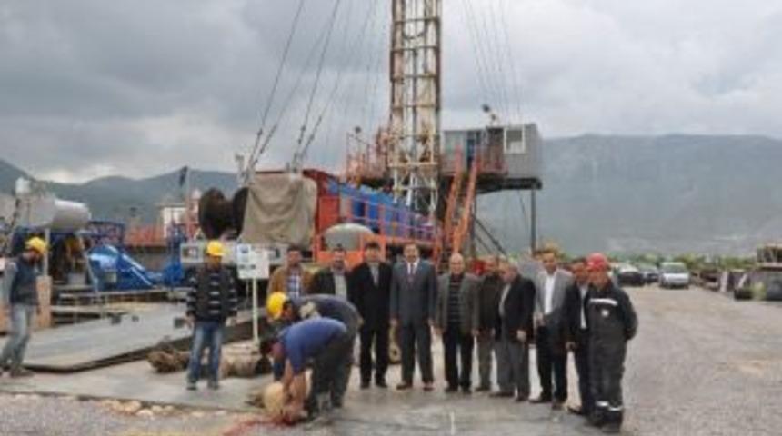 Kırkağa&ccedil;'ta Termal Su Heyecanı