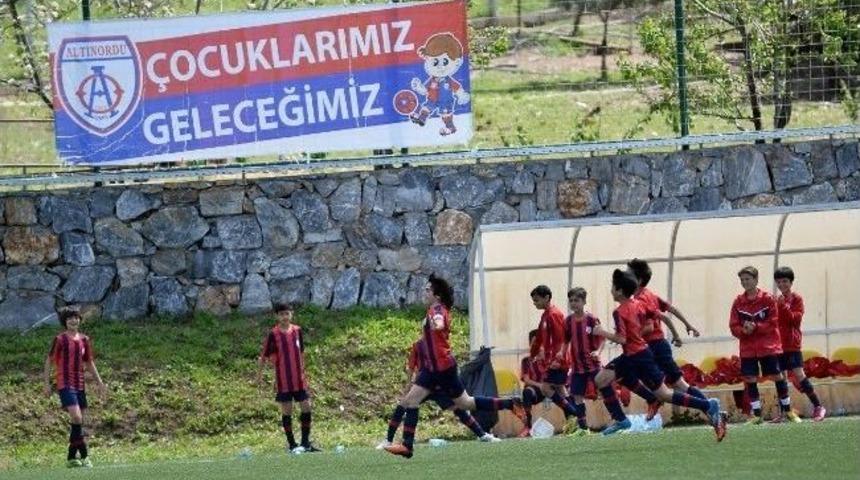 Avrupa&rsquo;nın Altınordu&rsquo;su