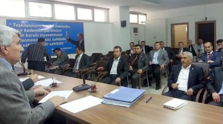 K&uuml;tahya İl Genel Meclisi'nin Grup Toplantısı Ak Parti'de Yapıldı