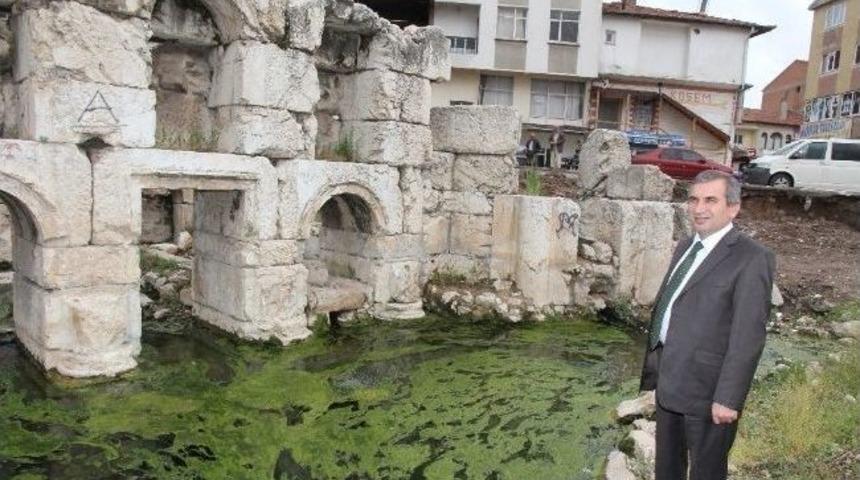 Tarihi Roma Hamamı G&uuml;n Y&uuml;z&uuml;ne &Ccedil;ıkıyor