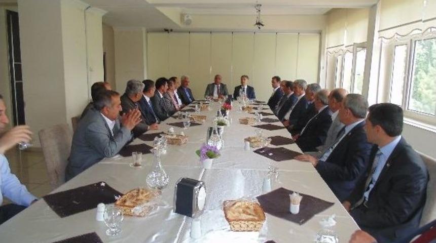 Ak Parti Bing&ouml;l İl Başkanı Coşkun, Partililerle Bir Araya Geldi