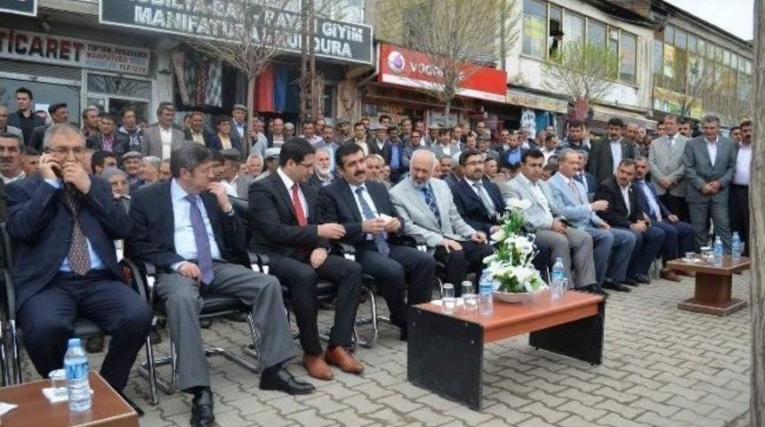 &Ouml;zalp&rsquo;ta Cami Temeli Atıldı