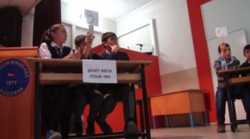 Boş Salonda Bilgi Yarışması