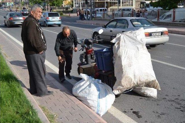 Kayserisporlu Futbolcu Sefa Yılmaz Kaza Geçirdi 2