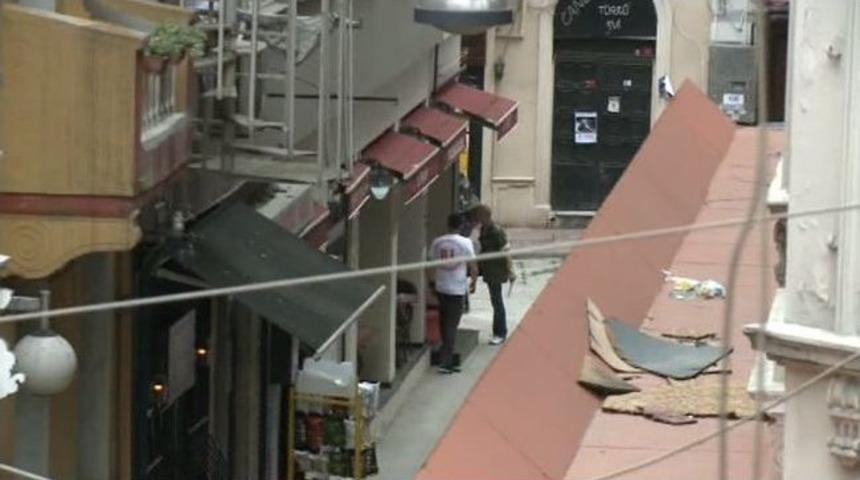 (&ouml;zel Haber) Beyoğlu'nda Sıcak Saatler