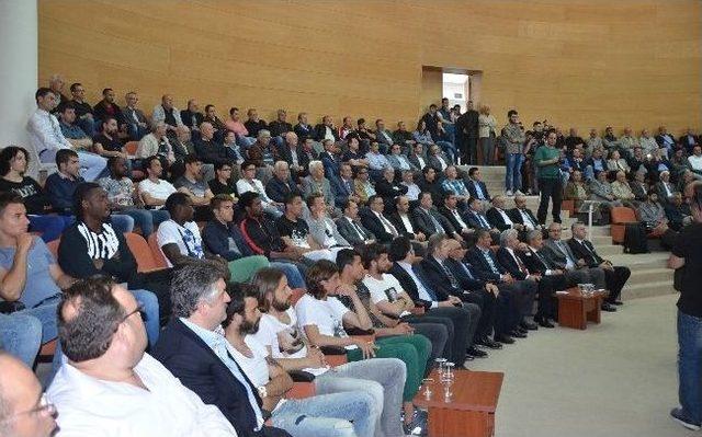 Türk Futbolu’nda Akhisar Masaya Yatırıldı