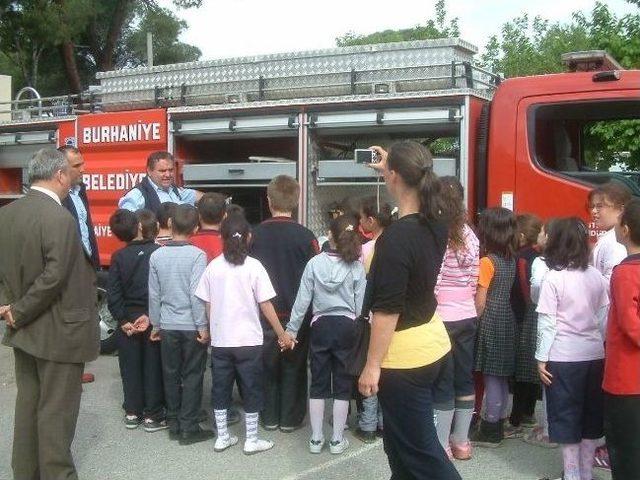 Burhaniye’de Öğrencilere Trafik Ve İlkyardım Dersi