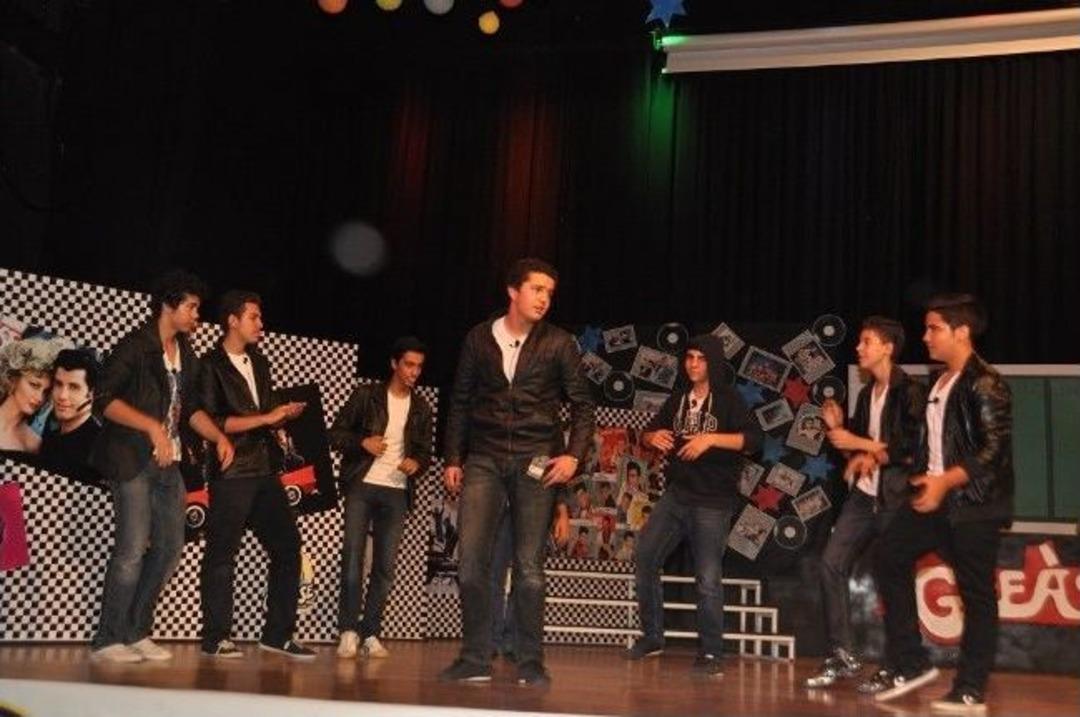 Gkv&rsquo;liler İngilizce Grease M&uuml;zikali İle B&uuml;y&uuml;ledi