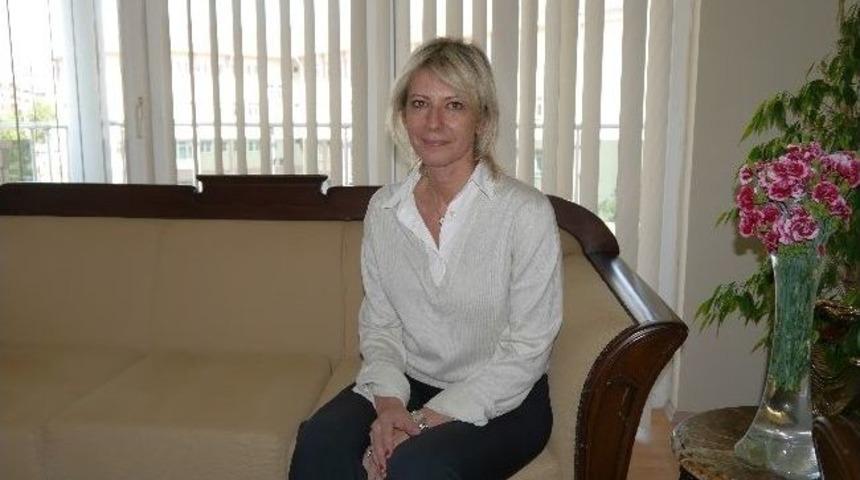 Yunan Naif Ressamların Eserleri, Devecihan K&uuml;lt&uuml;r Merkezinde Sergilenecek