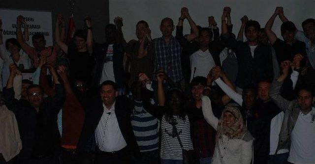 Yazar Necmettin Evci, Kayseri deki Uluslararası &Ouml;ğrenciler Akademisi nde  aklı  Değerlendirdi 2