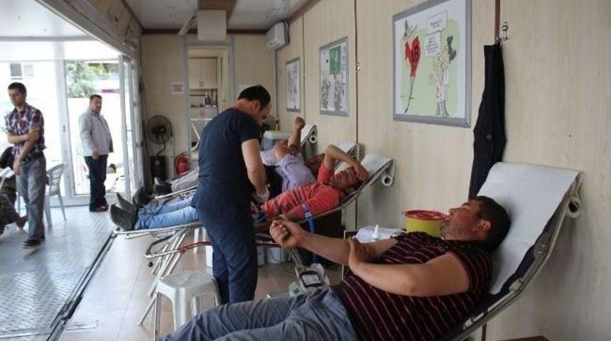 Korkuteli&rsquo;nde Bir G&uuml;nde 42 &Uuml;nite Kan Bağışı Yapıldı