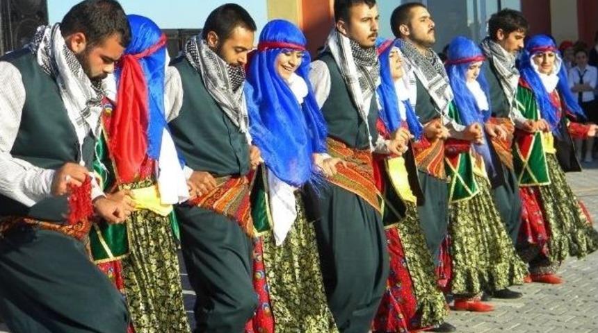 Trakya &Uuml;niversitesinde Bahar Şenliği Coşkusu