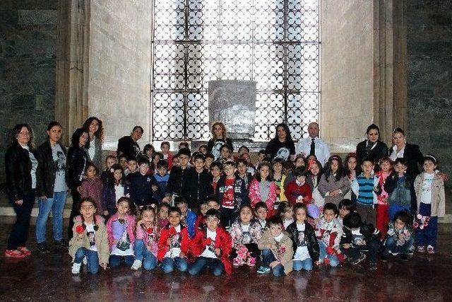 &Ccedil;ankayalı Minikler Anıtkabir&rsquo;de 1